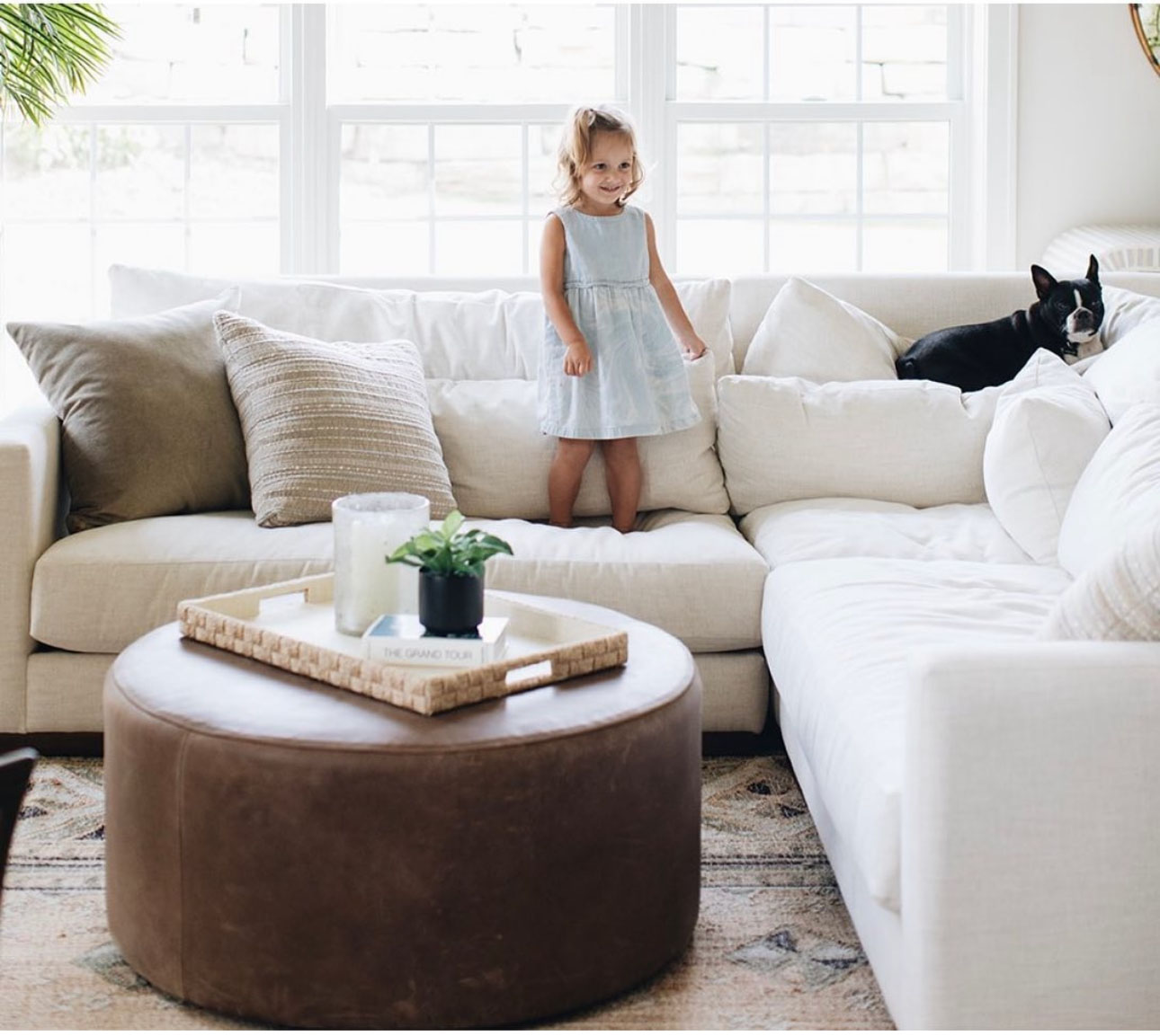 Social Image {i + 1}